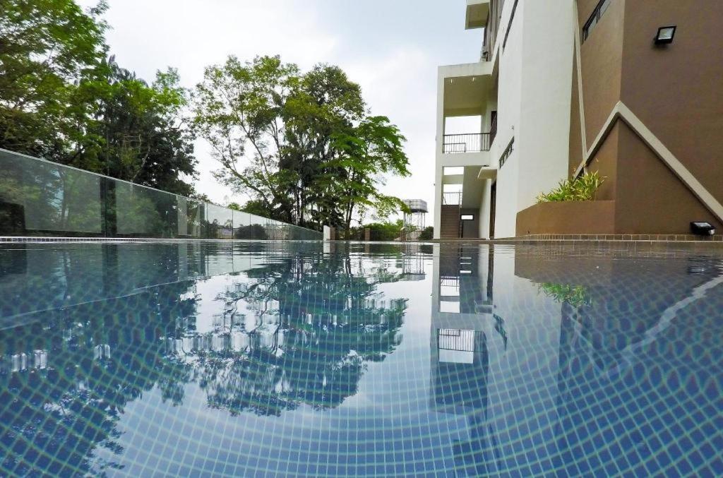 Hotel Grand Baron Taiping Exterior foto